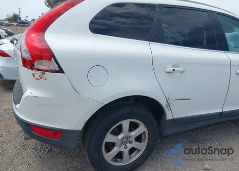 2012 Volvo Xc60 3.2/3.2 Platinum/3.2 Premier/3.2 Premier Plus из США, поврежденный, VIN YV4940DL0C2311126